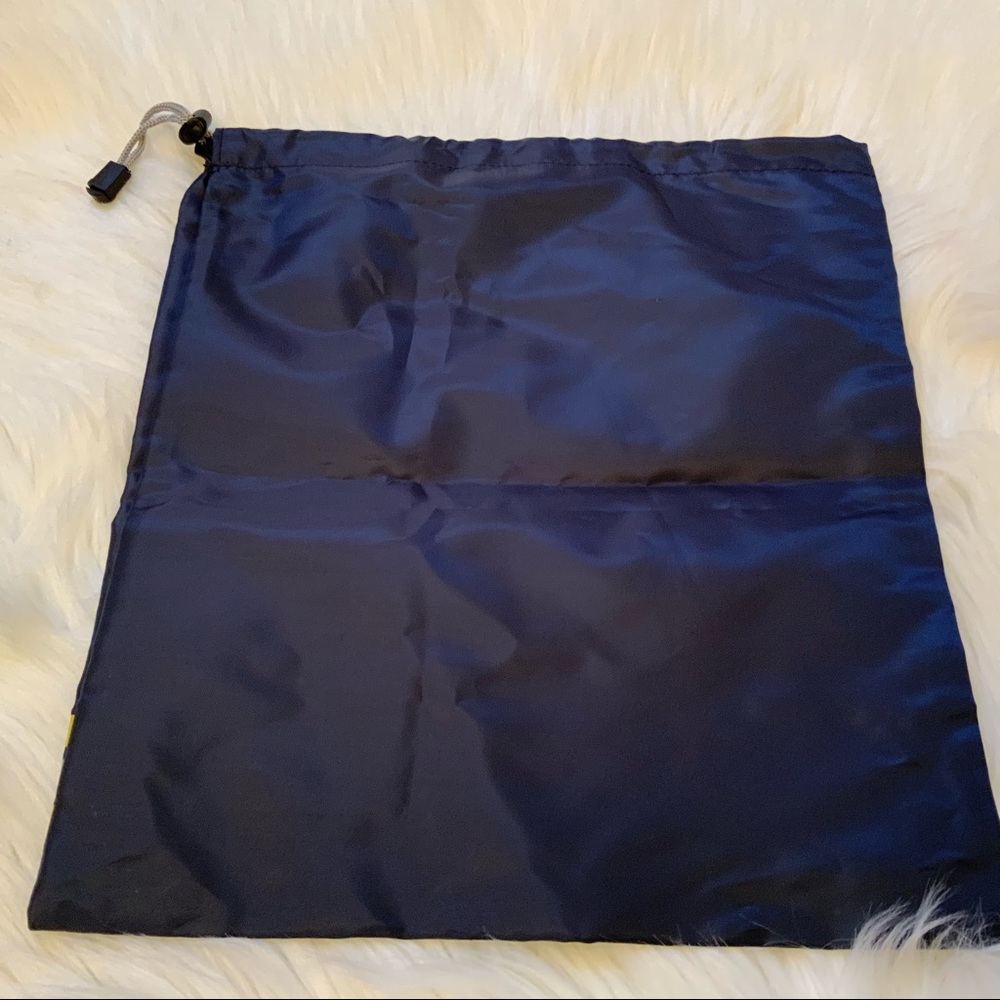 Macy’s I Don’t Sweat I Sparkle Bag - New - Picture 5 of 7